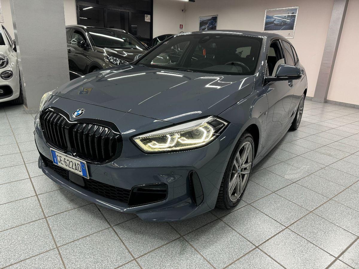 BMW Serie 116d automatic 5p. M-SPORT UNICO PROP/ IVA DEDUCIBILE/ LUCI AMBIENTE/ VIRTUAL/ LED /CAR PLAY