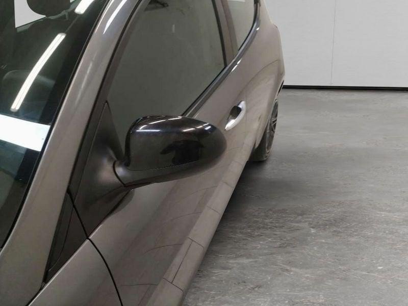 Lancia Ypsilon 1.0 firefly hybrid Gold s&s 70cv 5p.ti