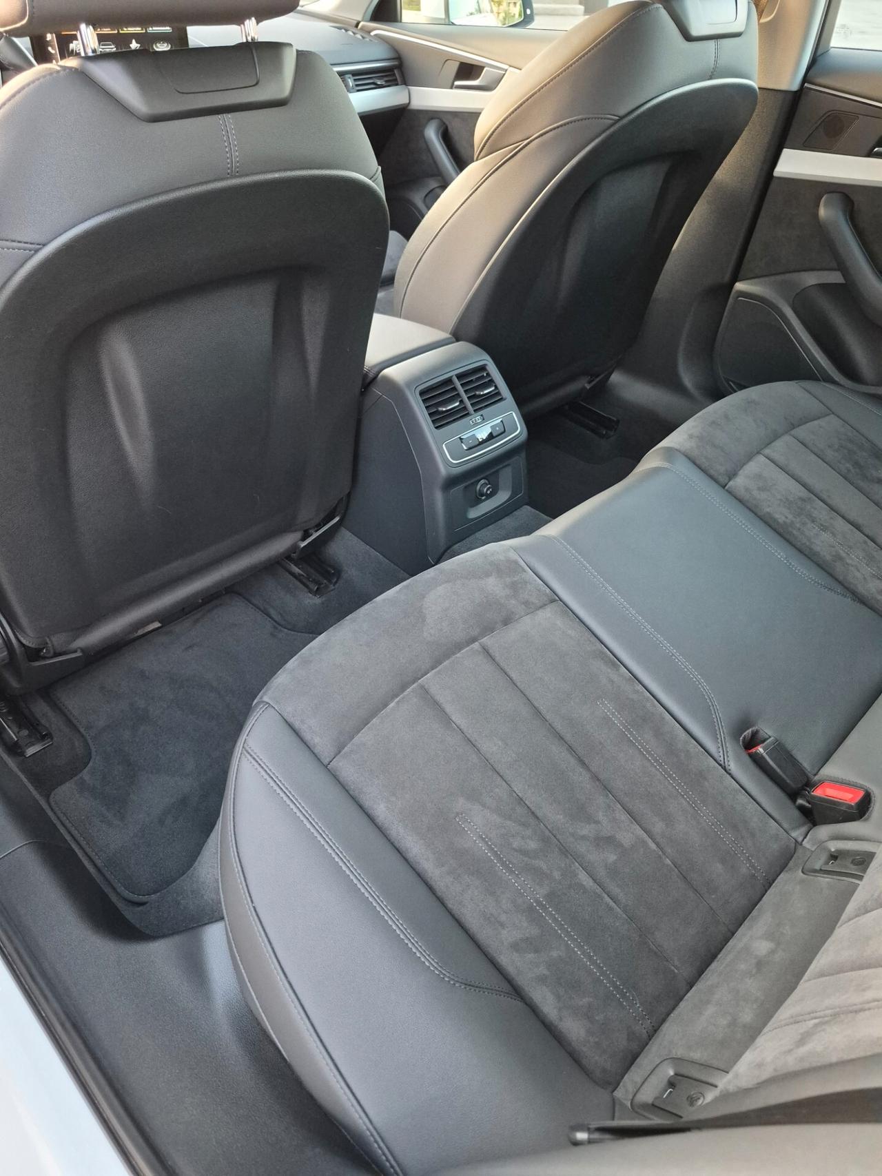 Audi A4 Avant 30 TDI/136 CV S tronic Business Advanced
