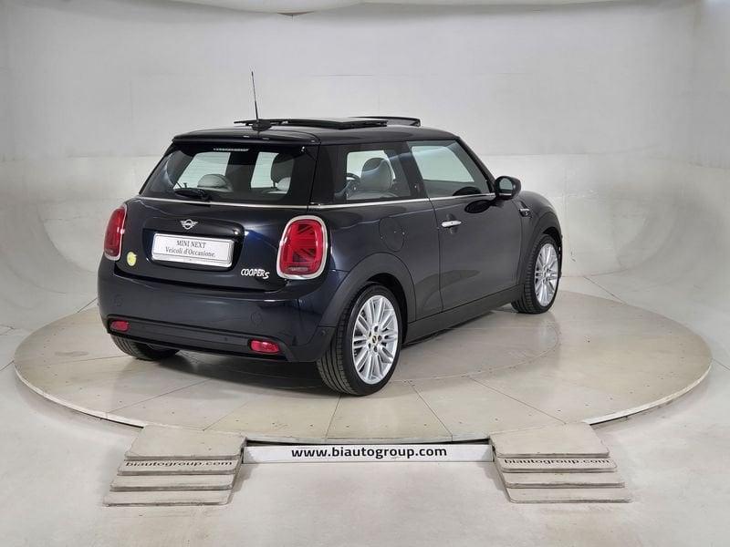 MINI Full Electric Mini F56 2021 Mini 3p Cooper SE Classic auto