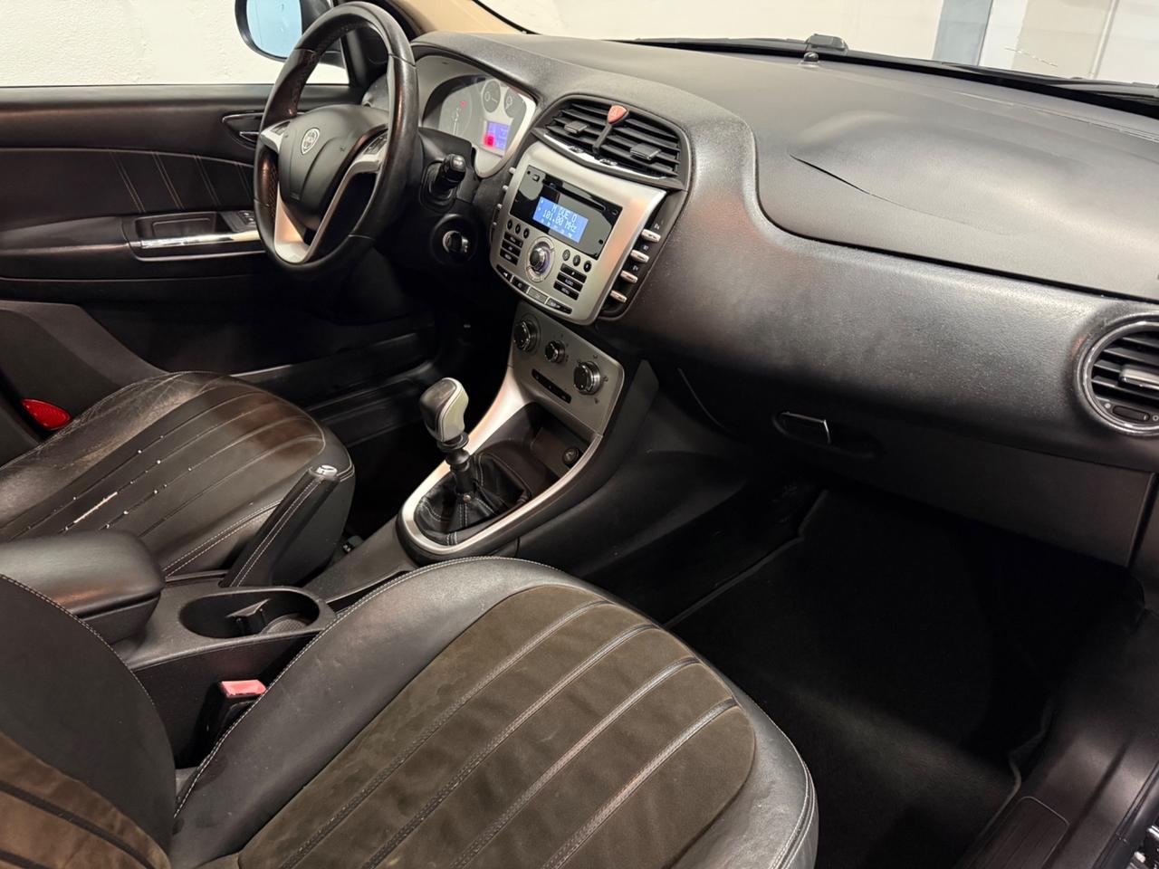 Lancia Delta 1.6 MJT 120 CV Oro