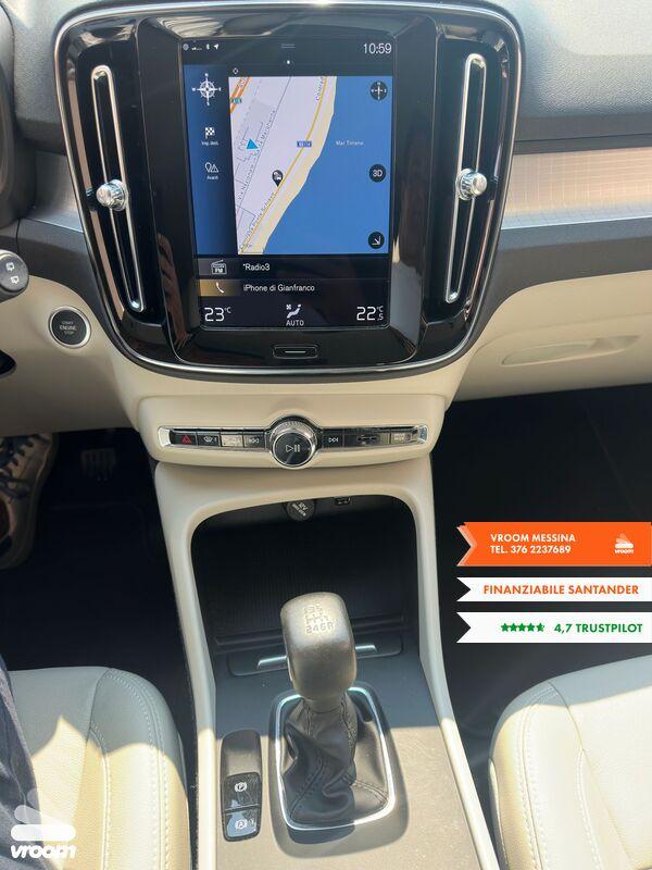 VOLVO XC40 (2017-->) XC40 T3 Momentum Pro