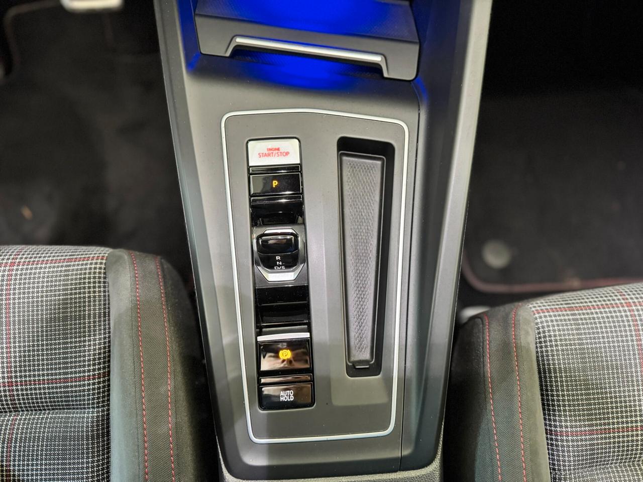 VW GOLF GTI 2.0 DSG 245CV PERFORMANCE