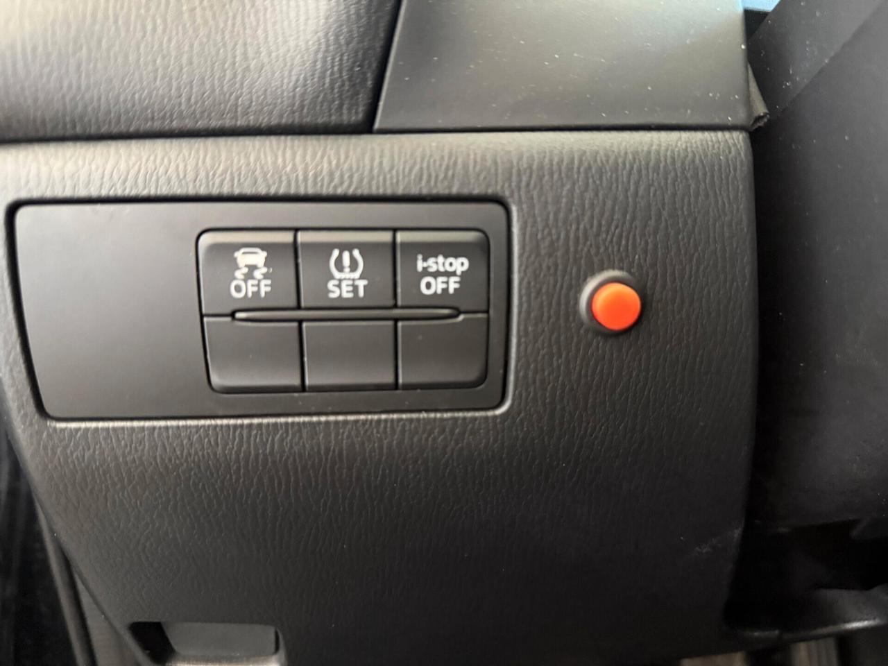 Mazda 3 Mazda3 1.5 Skyactiv-G Evolve