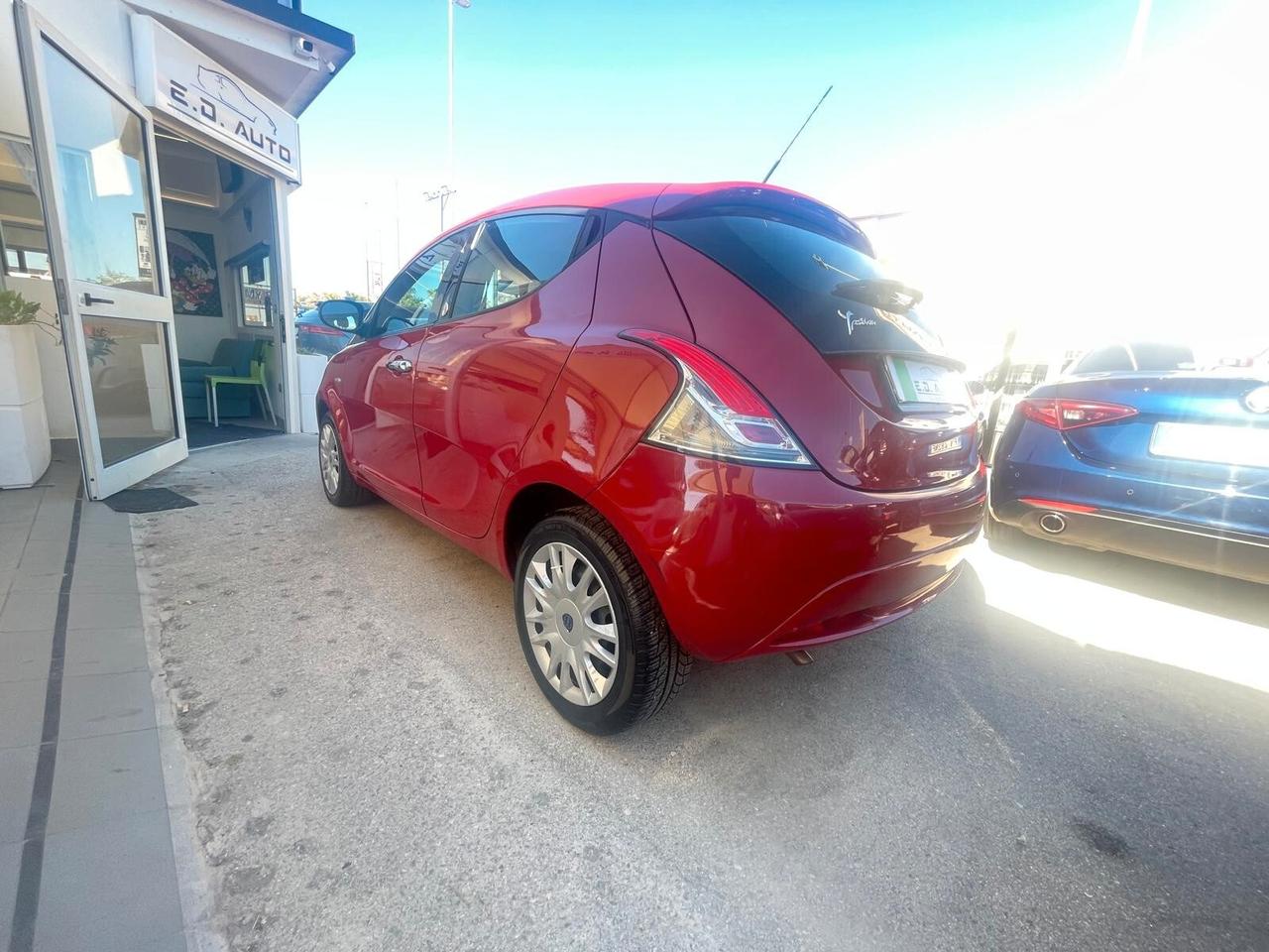Lancia Ypsilon 1.2 69 CV 5 porte GPL Ecochic Gold