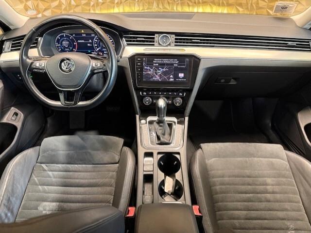 Volkswagen Passat Variant 2.0 tdi Highline 150cv dsg