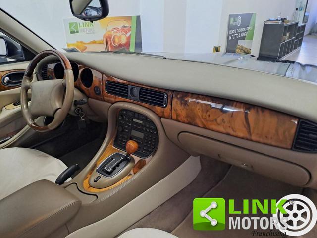 JAGUAR XJ 3.2 cat Executive