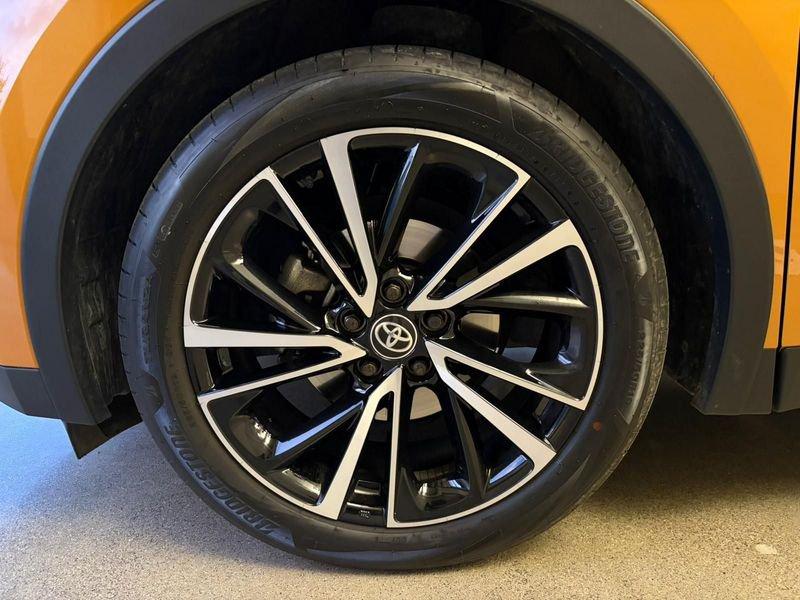Toyota C-HR 2.0 HV E-CVT Lounge Premiere
