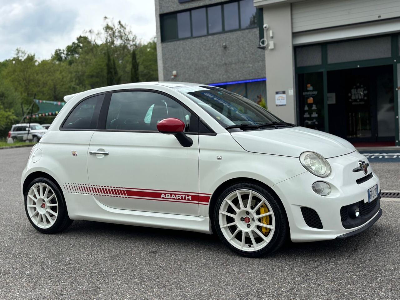 Abarth 500 1.4 160CV Turbo ESSESSE
