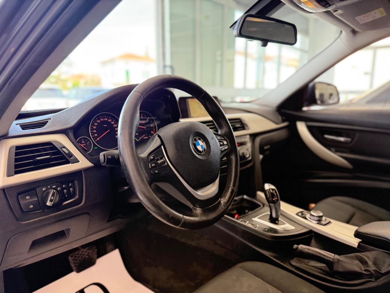 BMW 316d Touring Sport automatica okneopatentati