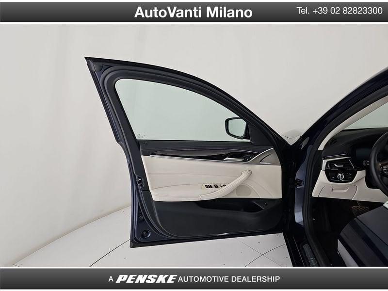 BMW Serie 5 530d mhev 48V xdrive Luxury auto