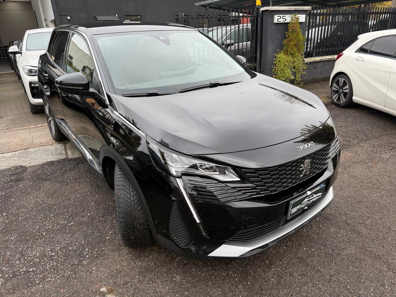 Peugeot 3008 Hybrid 225 e-EAT8 Allure Pack