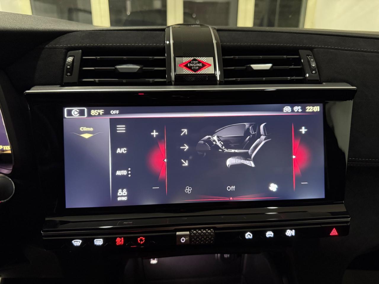 NEW Ds7 Crossback BlueHDi130cv PERFORMANCE LINE BLACK2023