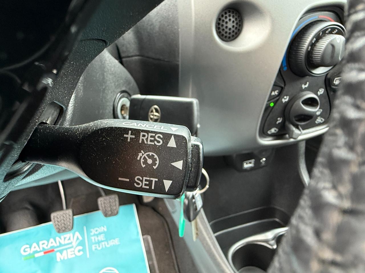 Toyota Aygo 1.0 VVT-i 72 CV 5 porte x-business