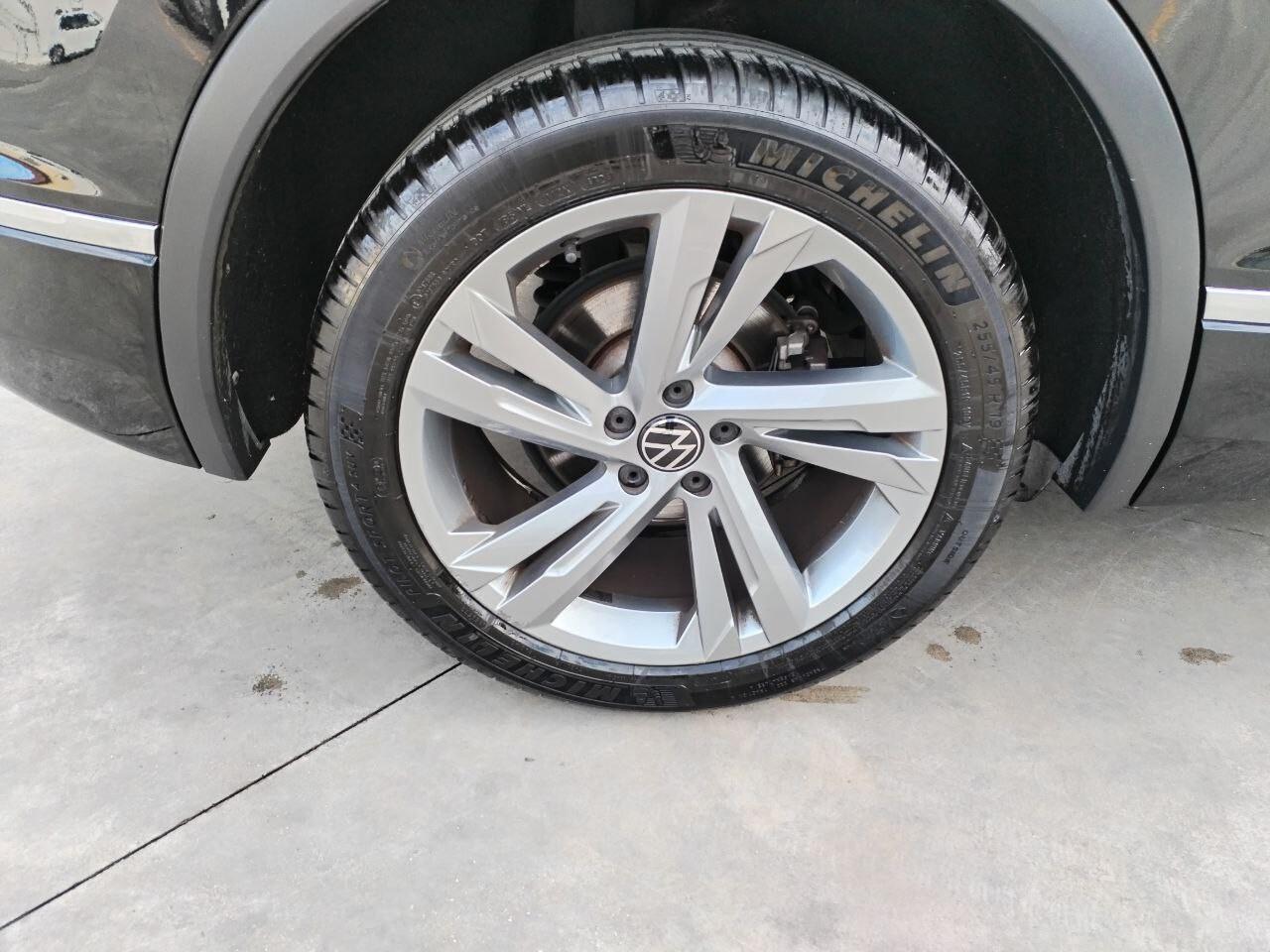 Volkswagen Tiguan 2.0 TDI 150 CV SCR DSG 4MOTION R-Line