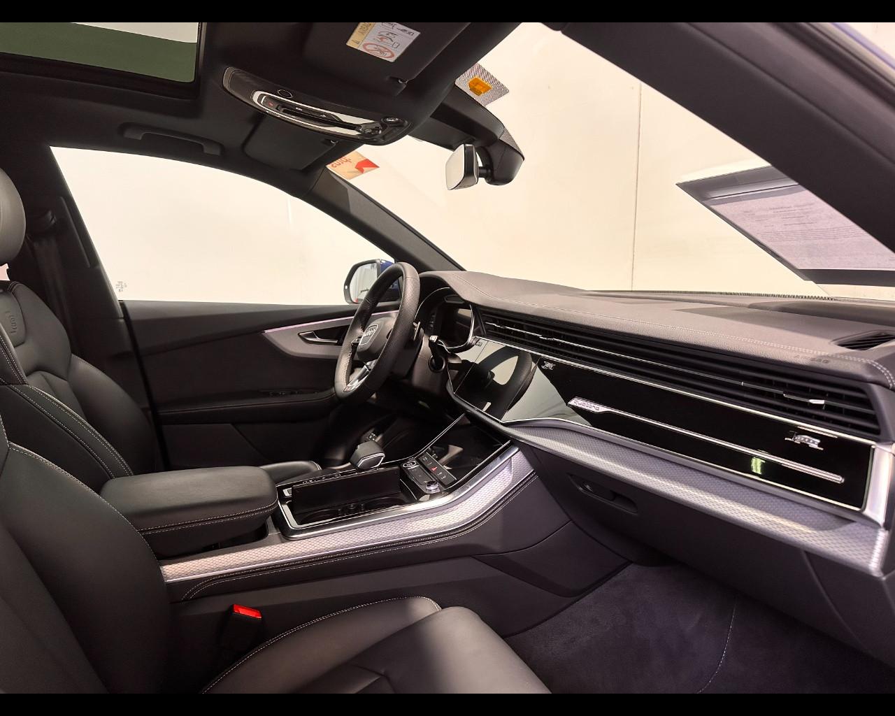 AUDI Q8 55 TFSI e TIPTRONIC QUATTRO S-LINE PLUS