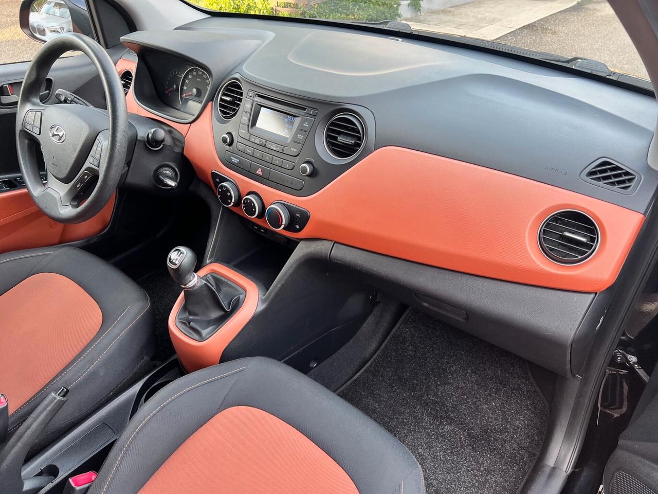 Hyundai i10 1.0 Benz. Comfort CLIMA/PDC/TEL. PERFETTA