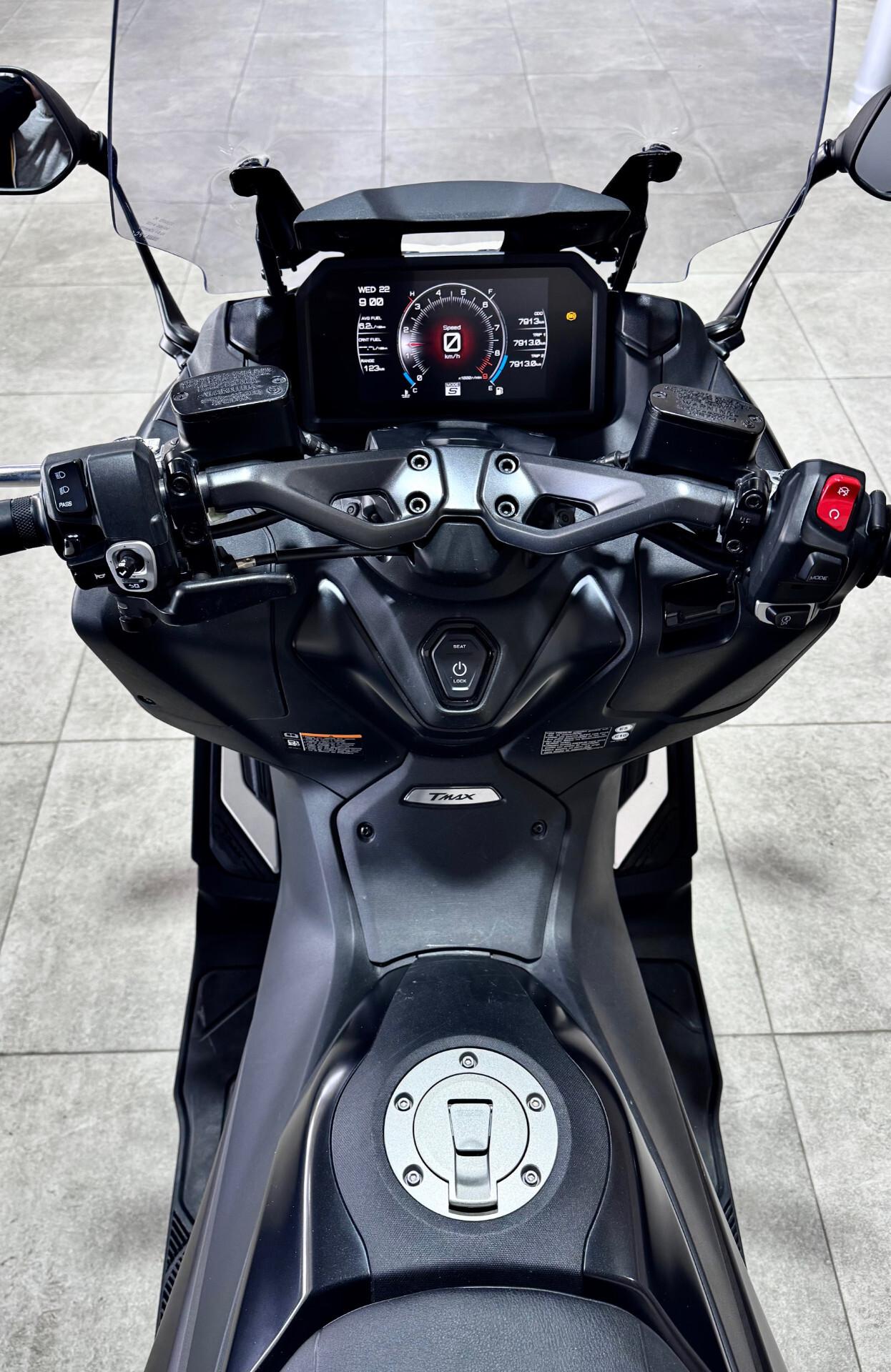 Yamaha TMAX 560 Matt Black