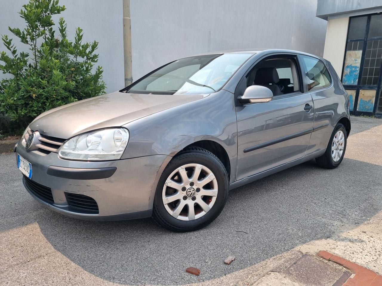 Volkswagen Golf 2.0 16V TDI 3p. Comfortline