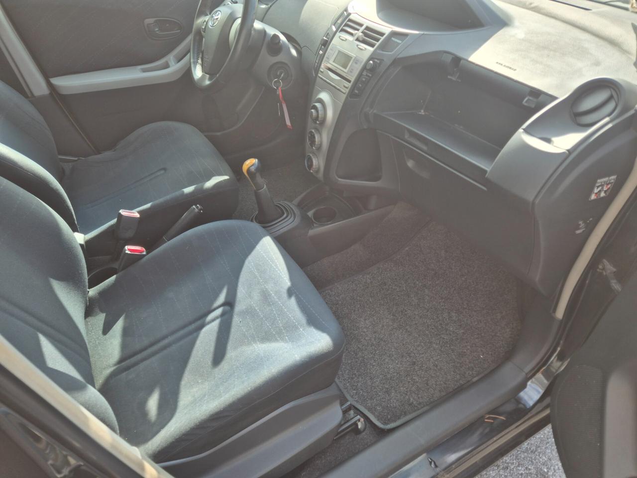 Toyota Yaris 1.0 5 porte Sol meccanica perfetta!!!