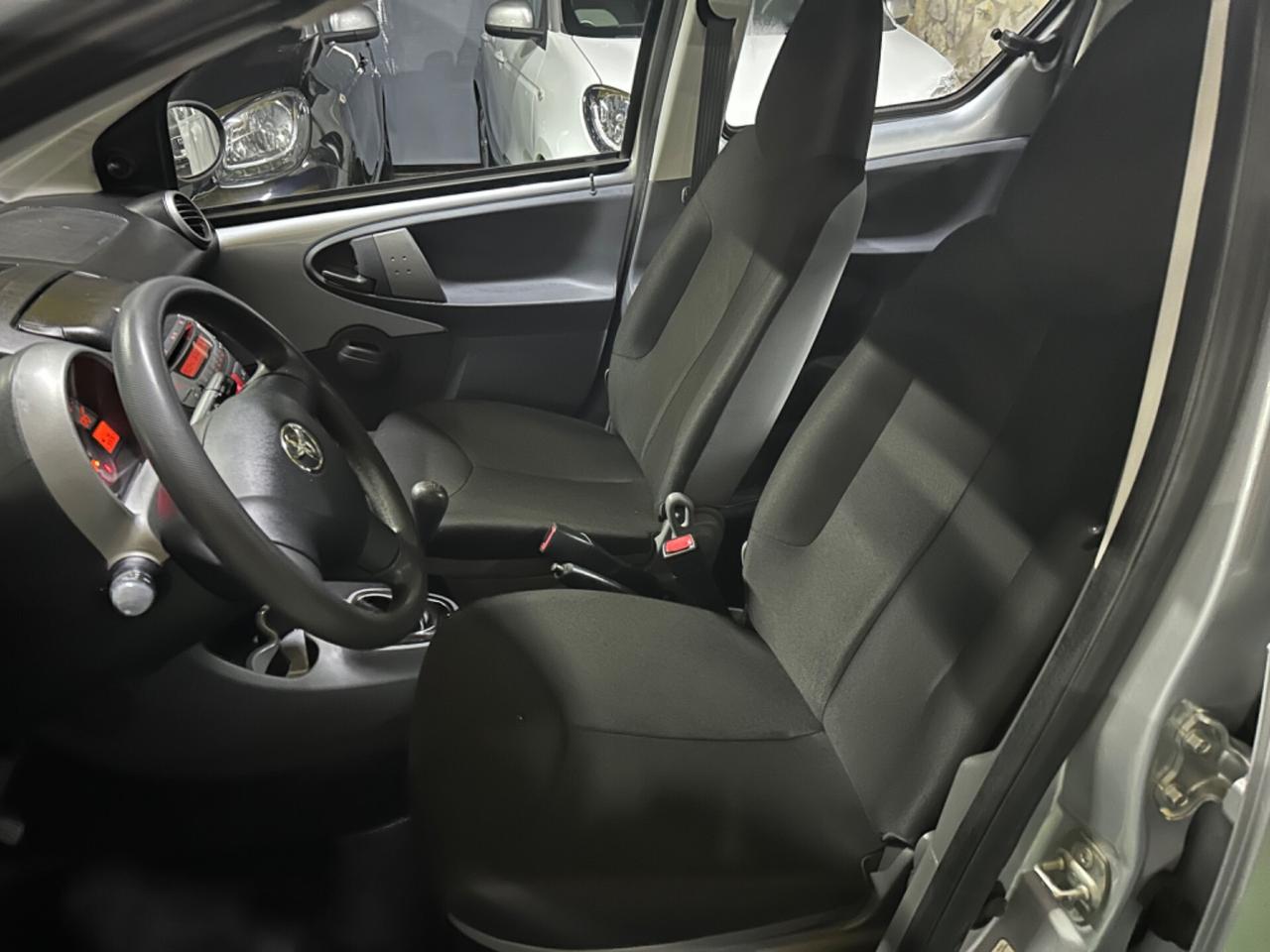 Toyota Aygo 1.0 12V VVT-i 5 porte Active Connect