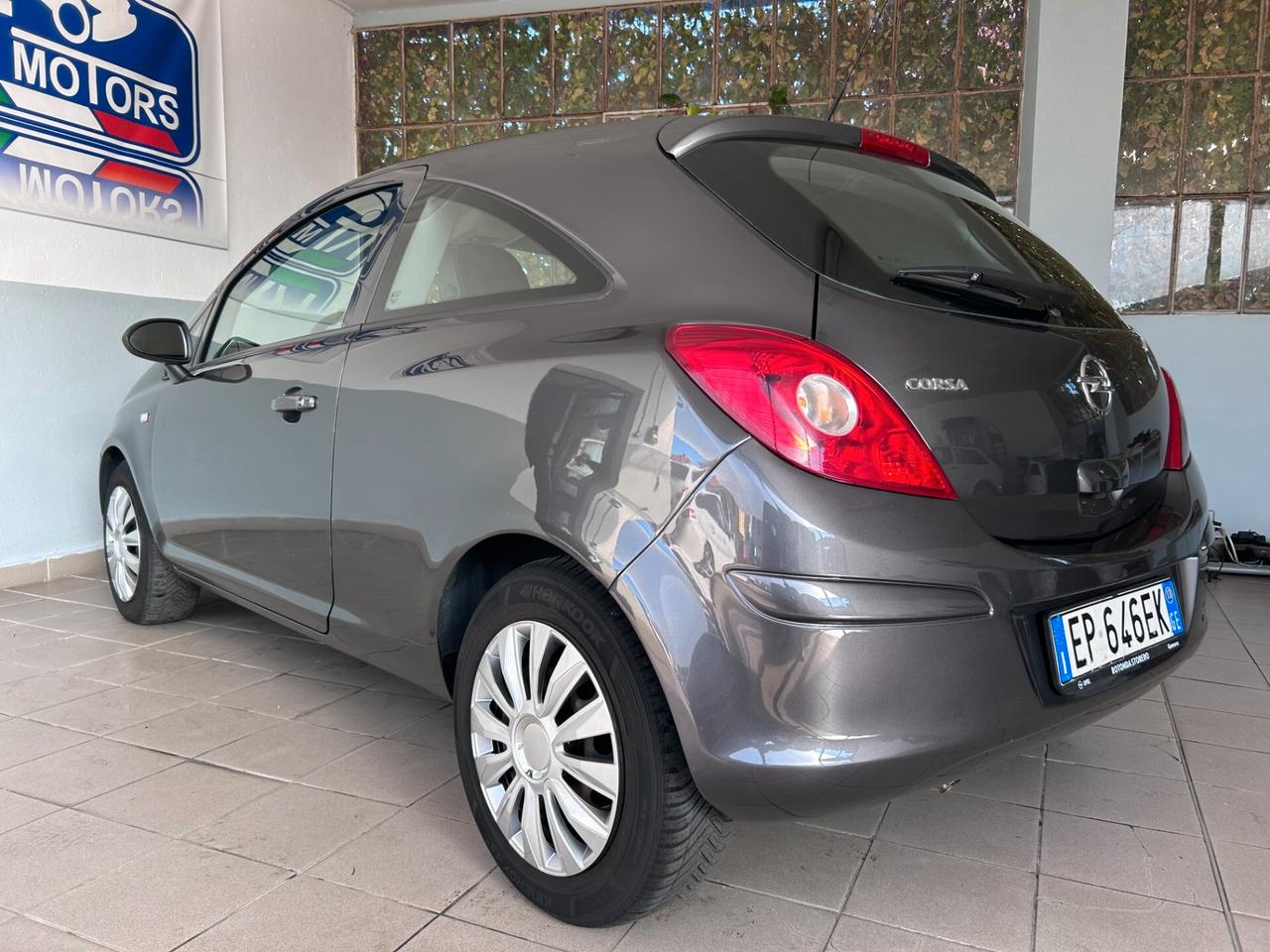 Opel Corsa 1.2 3 porte Edition