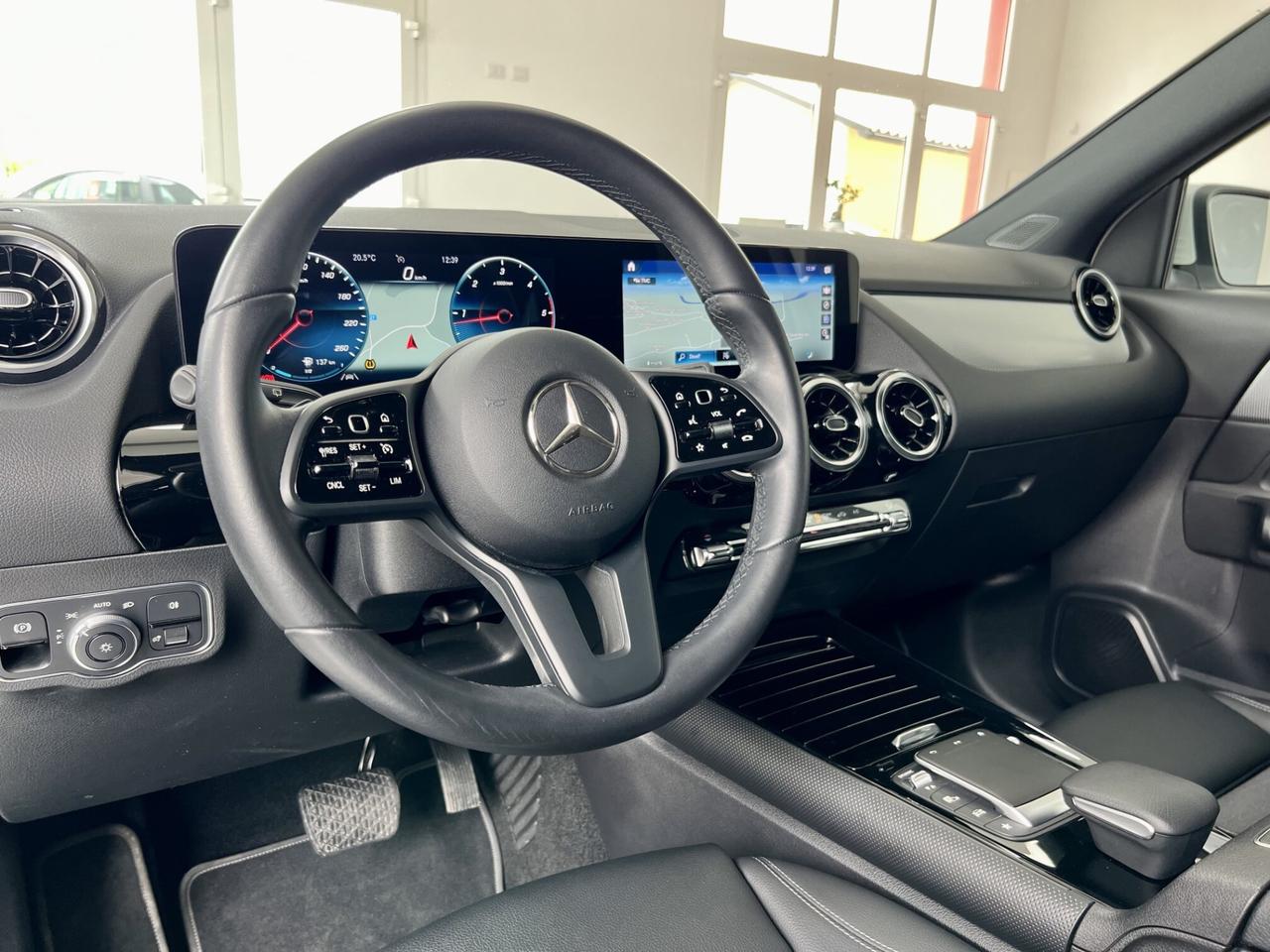 MERCEDES GLA 180 d Aut. Business Extra - 2021