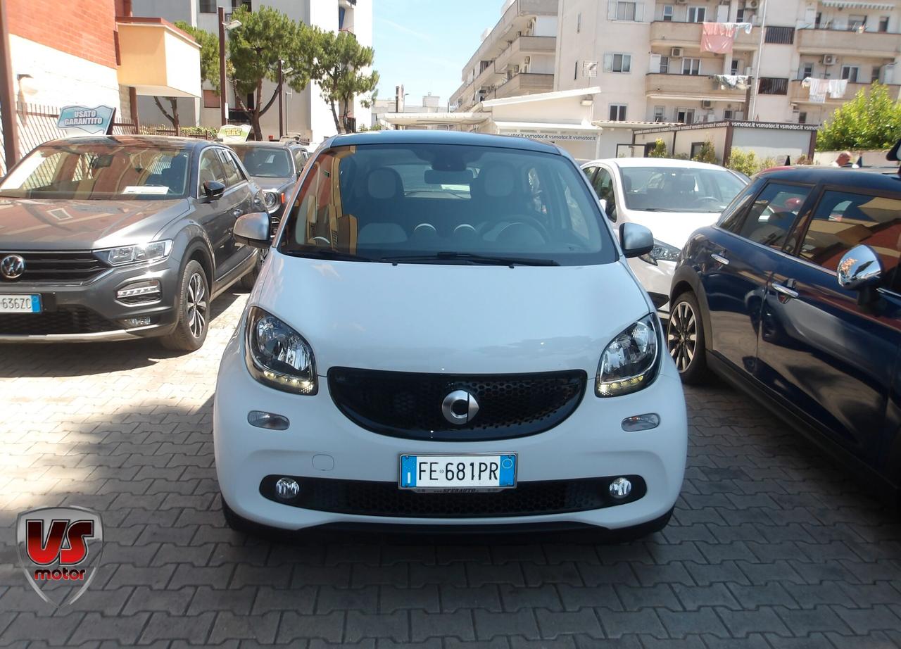 SMART FORFOUR 1.0 BENZ-TETTO PANORAMICO-2016