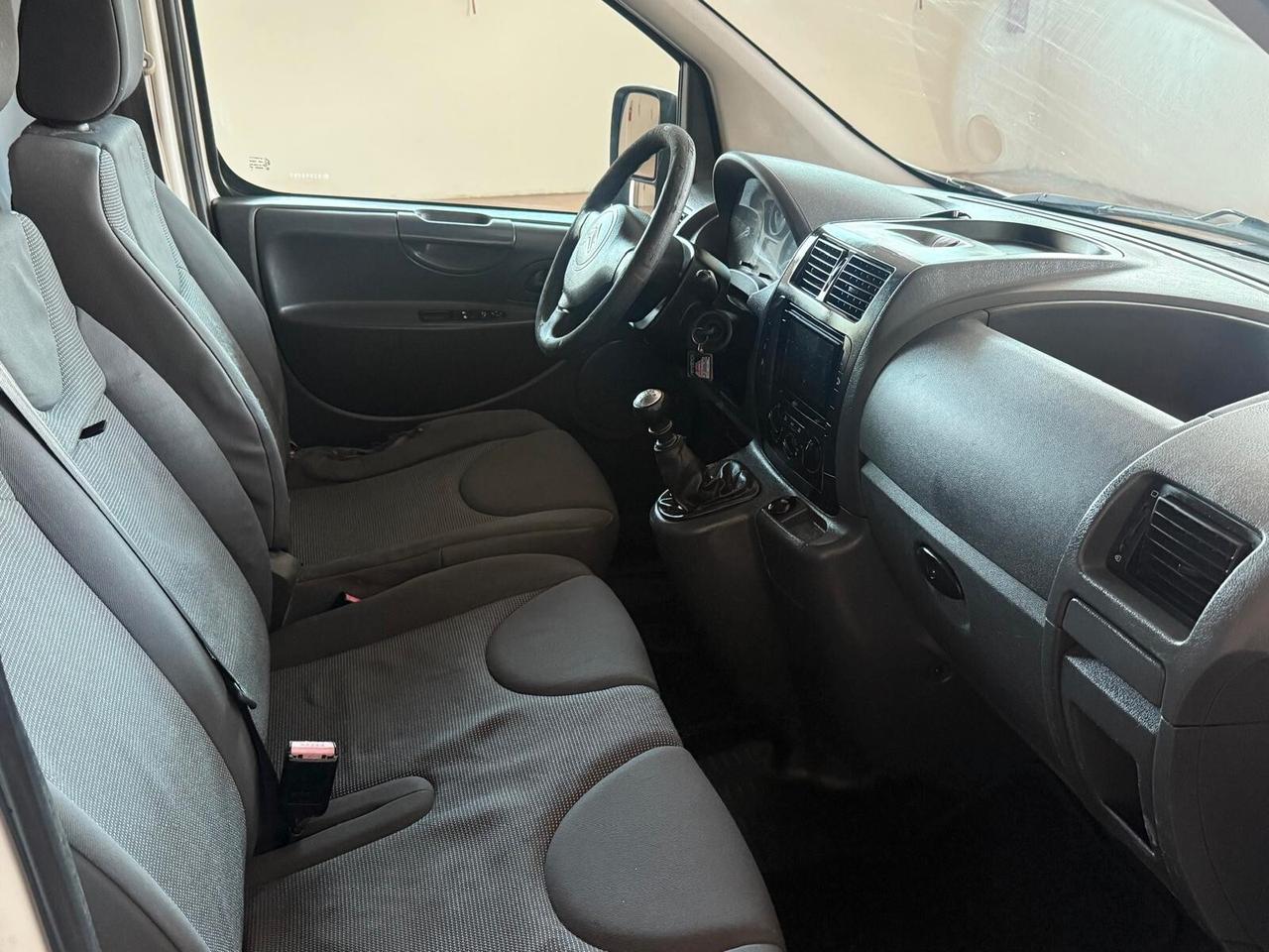 Citroen Jumpy 2.0-hdi passo medio