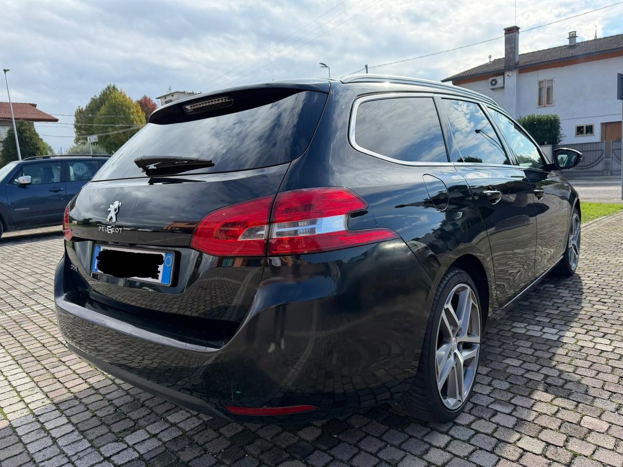 Peugeot 308 BlueHDi 120 S&S EAT6 SW GT Line