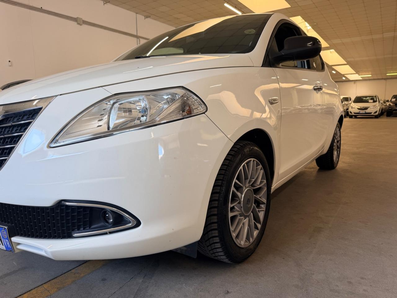 Lancia Ypsilon 1.2 69 CV 5 porte GPL Ecochic Gold