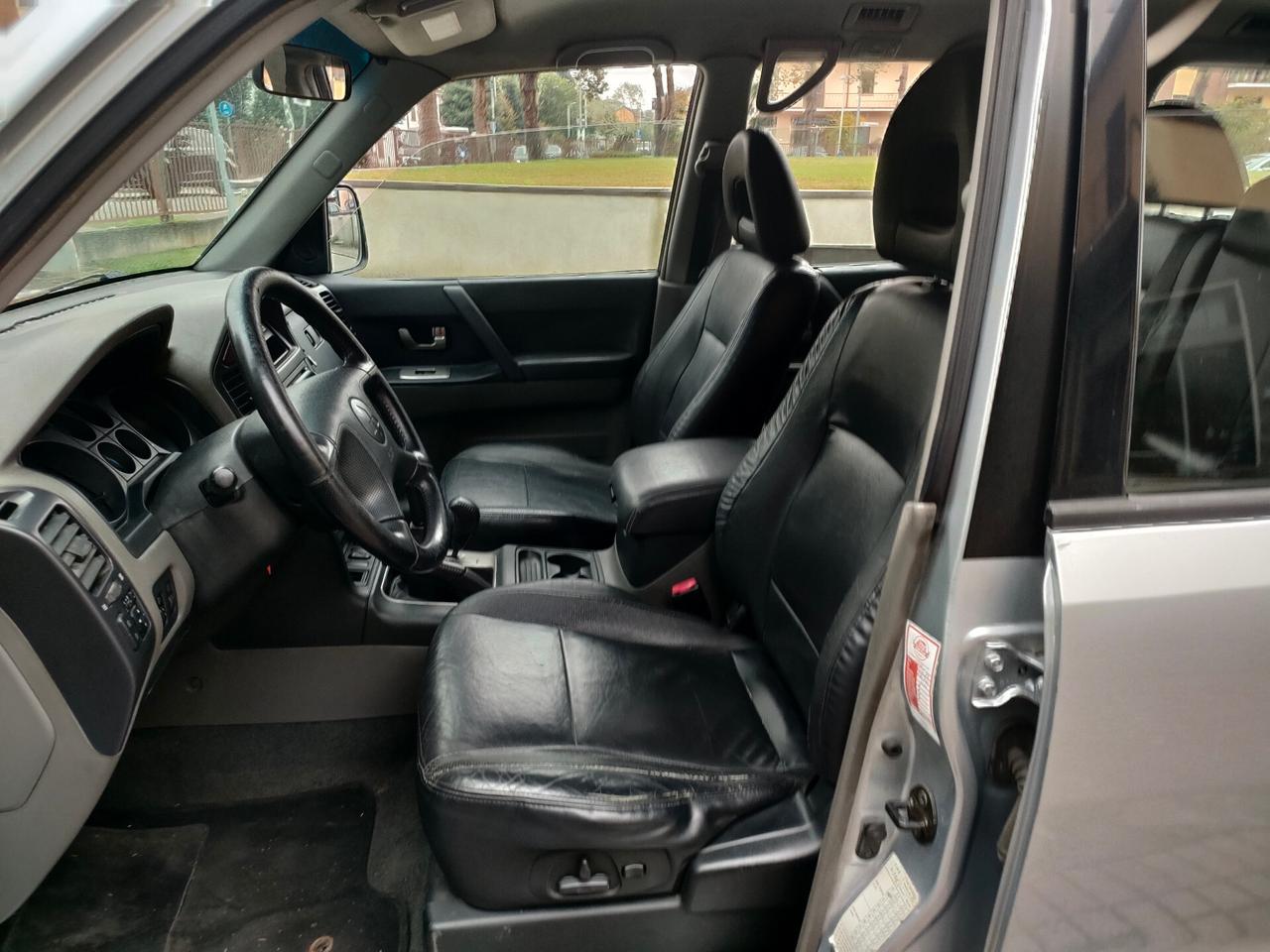 Mitsubishi Pajero 3.2 16V DI-D 7P+GANCIO