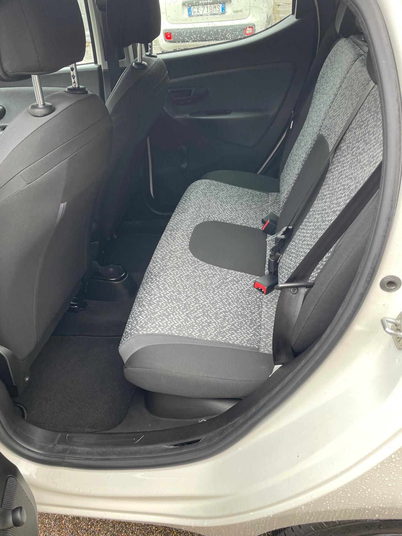 Lancia Ypsilon 1.2 69 CV 5 porte GPL Ecochic Elefantino Blu