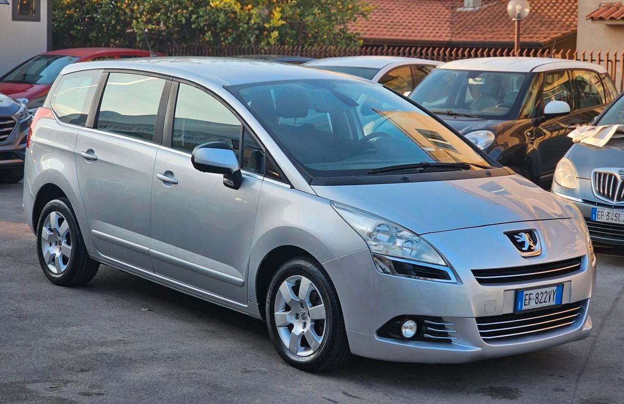 Peugeot 5008 1.6 HDi 112CV Tecno 7 posti