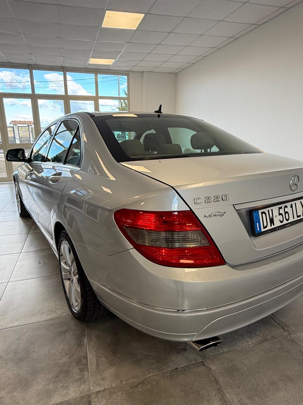 Mercedes-benz C 220 CDI BlueEFFICIENCY Avantgarde