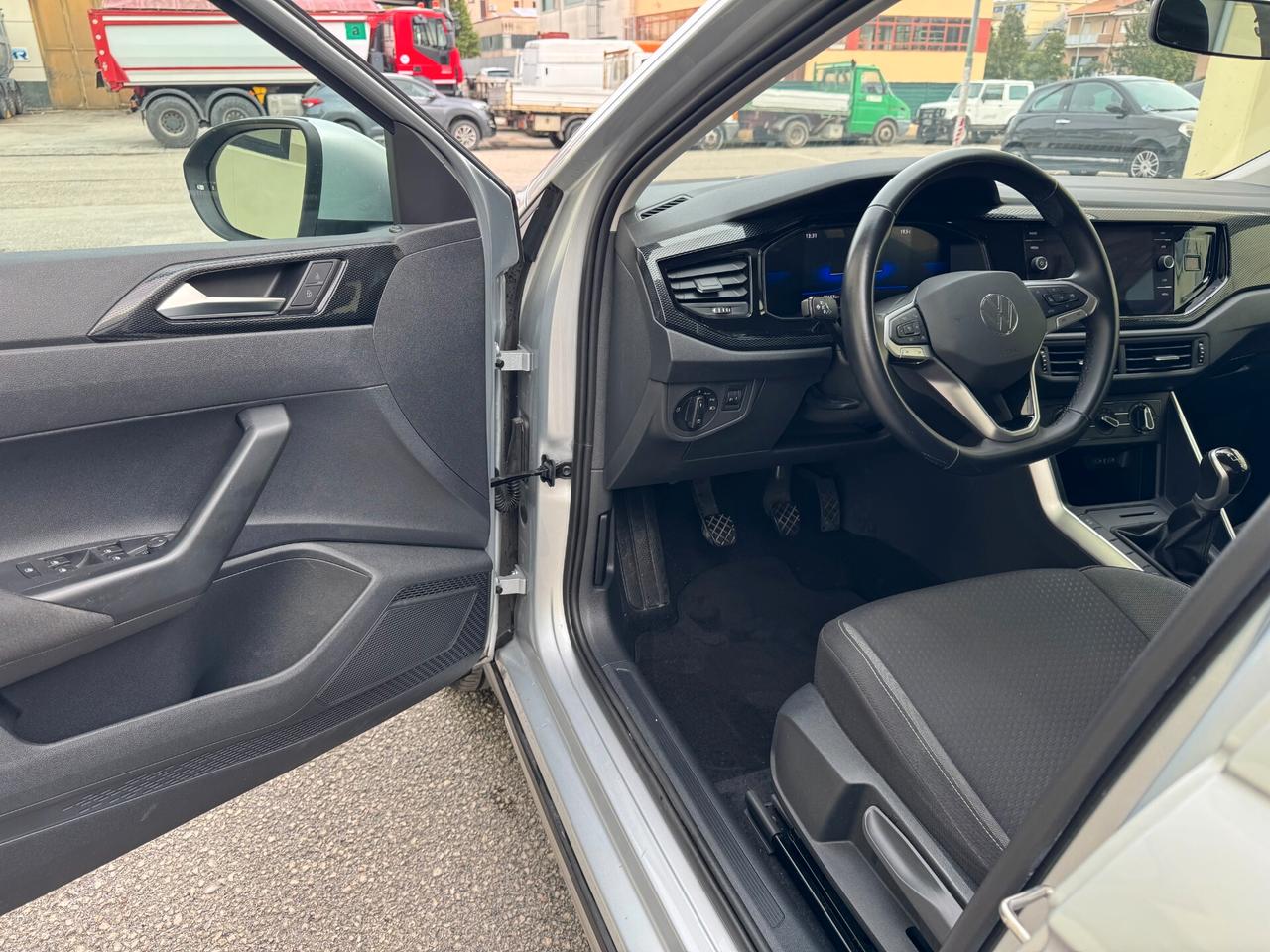 Volkswagen Taigo 1.0 TSI 95 CV Life Neopatentati Finanziabile anticipo zero