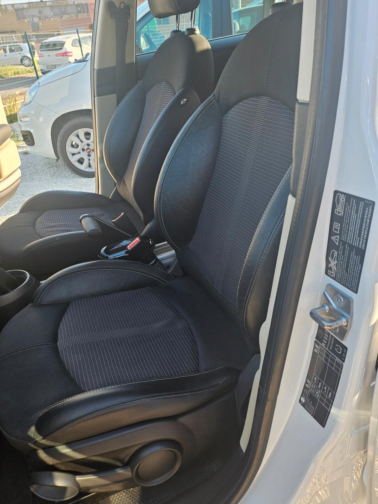 Mini Cooper Countryman 1.6 D AUTO DI ZONA