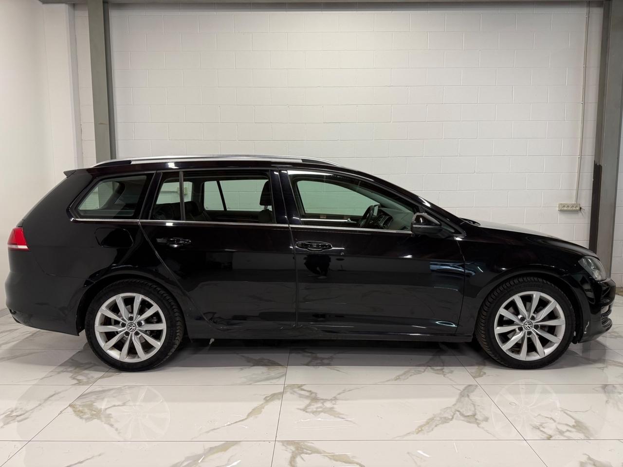 Volkswagen Golf Variant 2.0 TDI Highline BlueMotion Technology