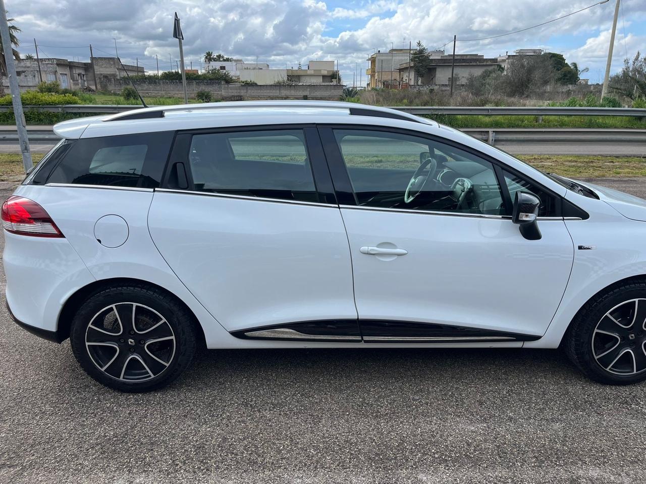 Renault Clio Sporter 1000 Energy Duel Unipro