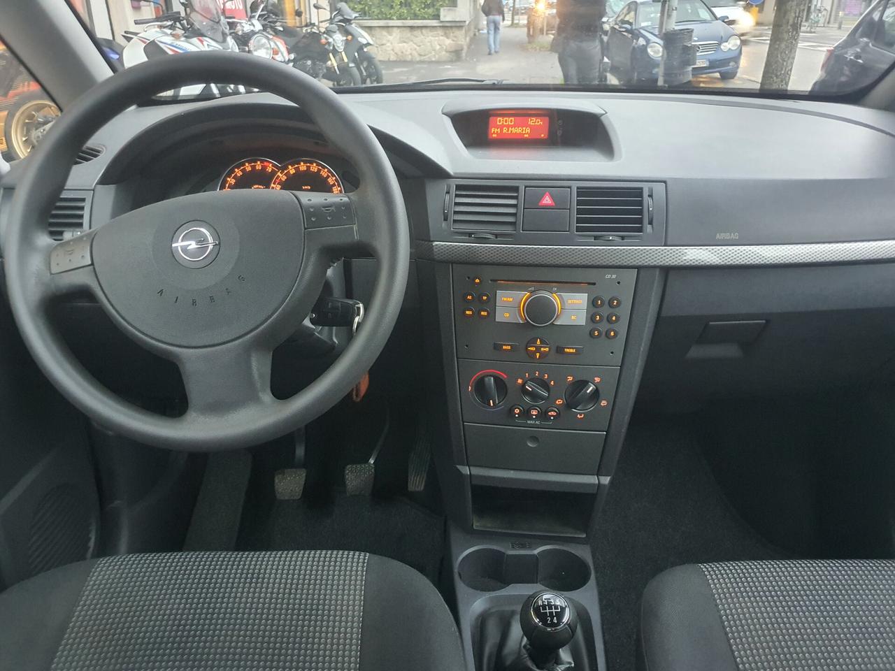 Opel Meriva 1.6 16V Cosmo NEOPATENTATI