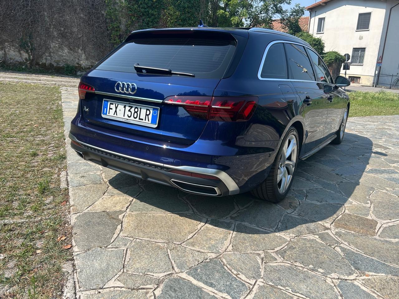 Audi A4 Avant 35 TDI/163 CV S line edition