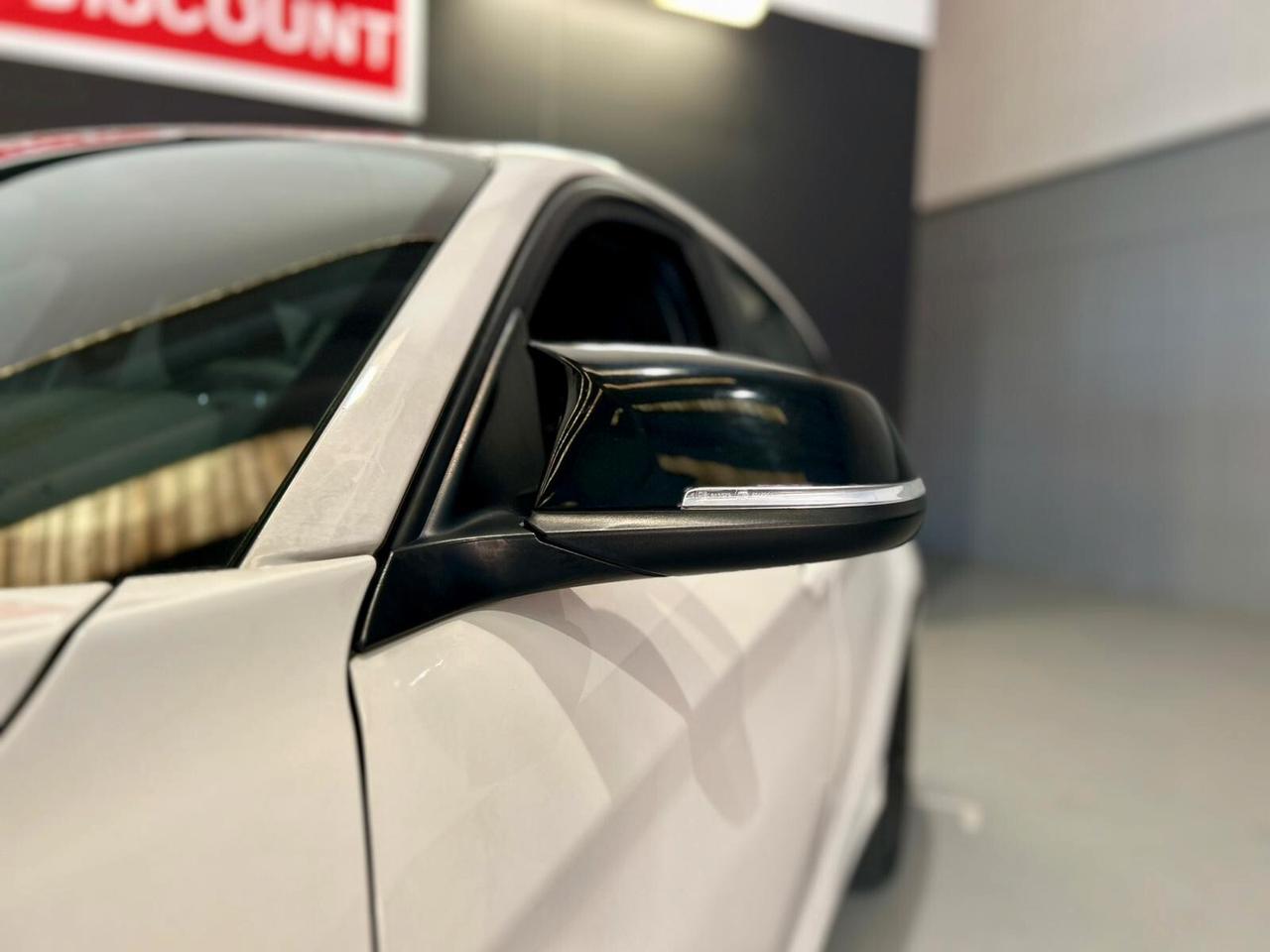 Bmw 118 118d 5p. Msport