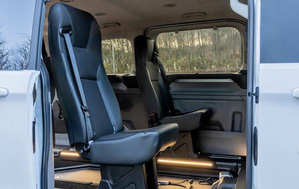 CUSTOM TRASPORTO DISABILI CON RIBASSAMENTO