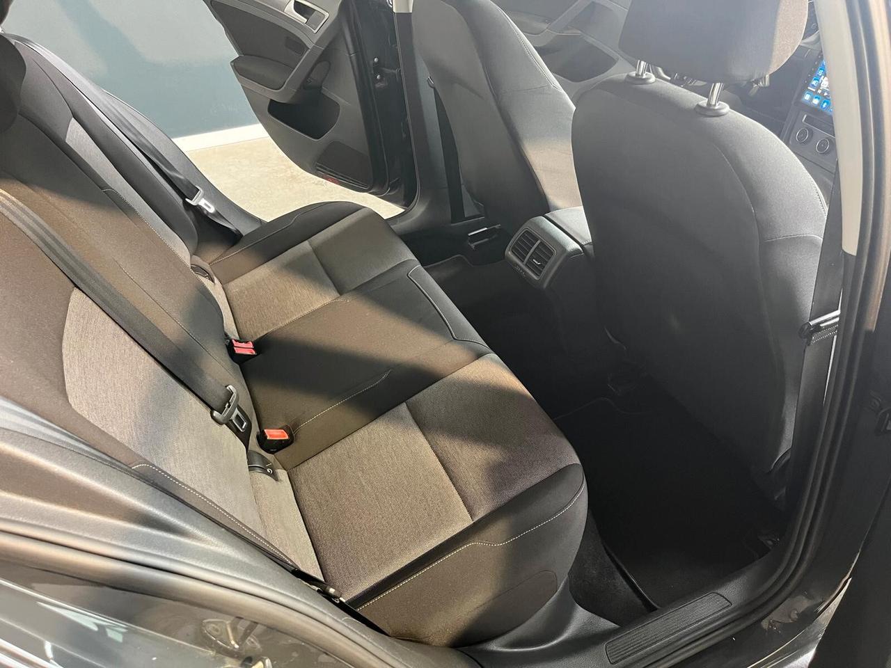 Volkswagen Golf 1.2 BENZINA