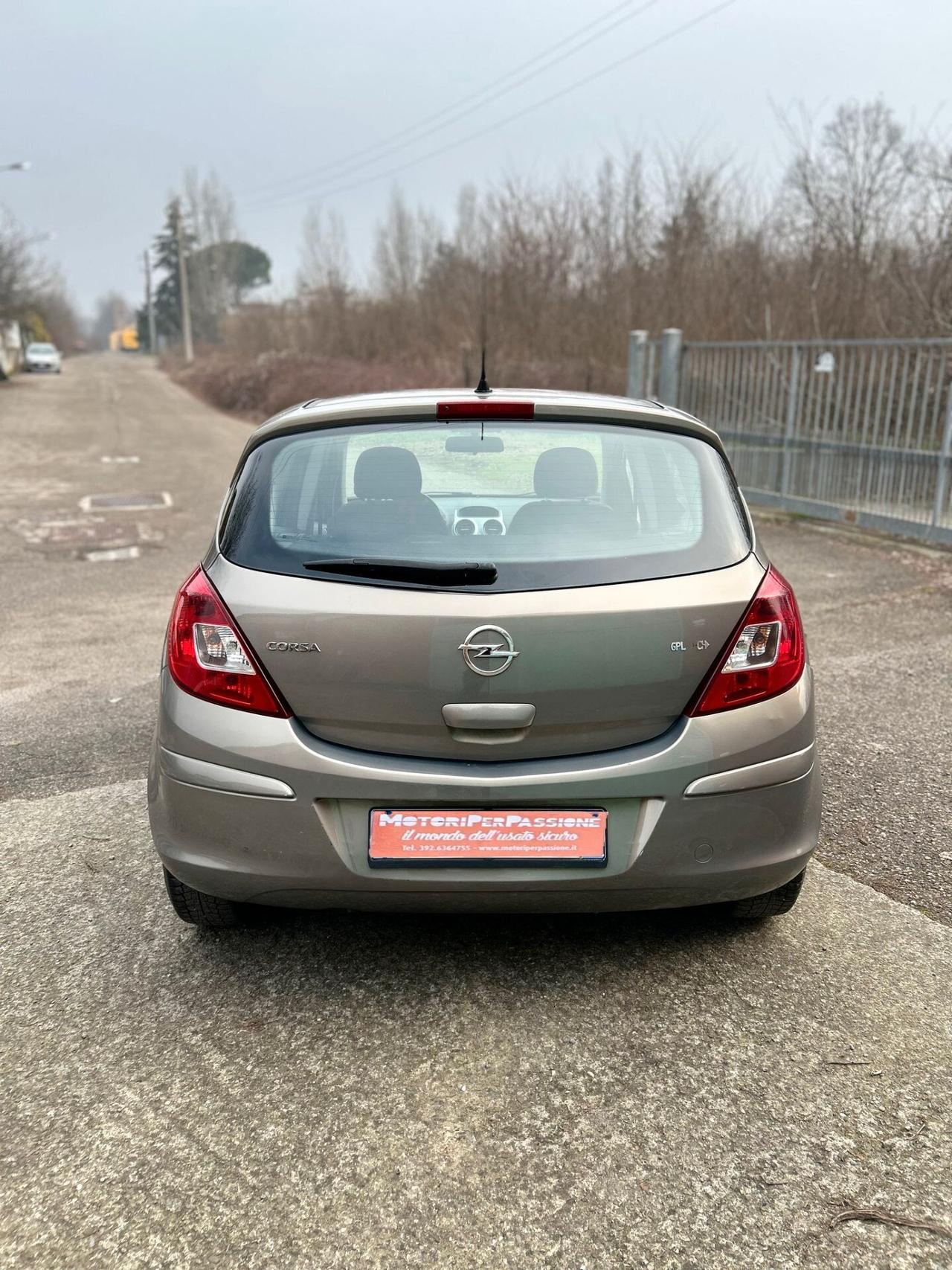 Opel Corsa 1.2 85CV 5 porte GPL-TECH Elective