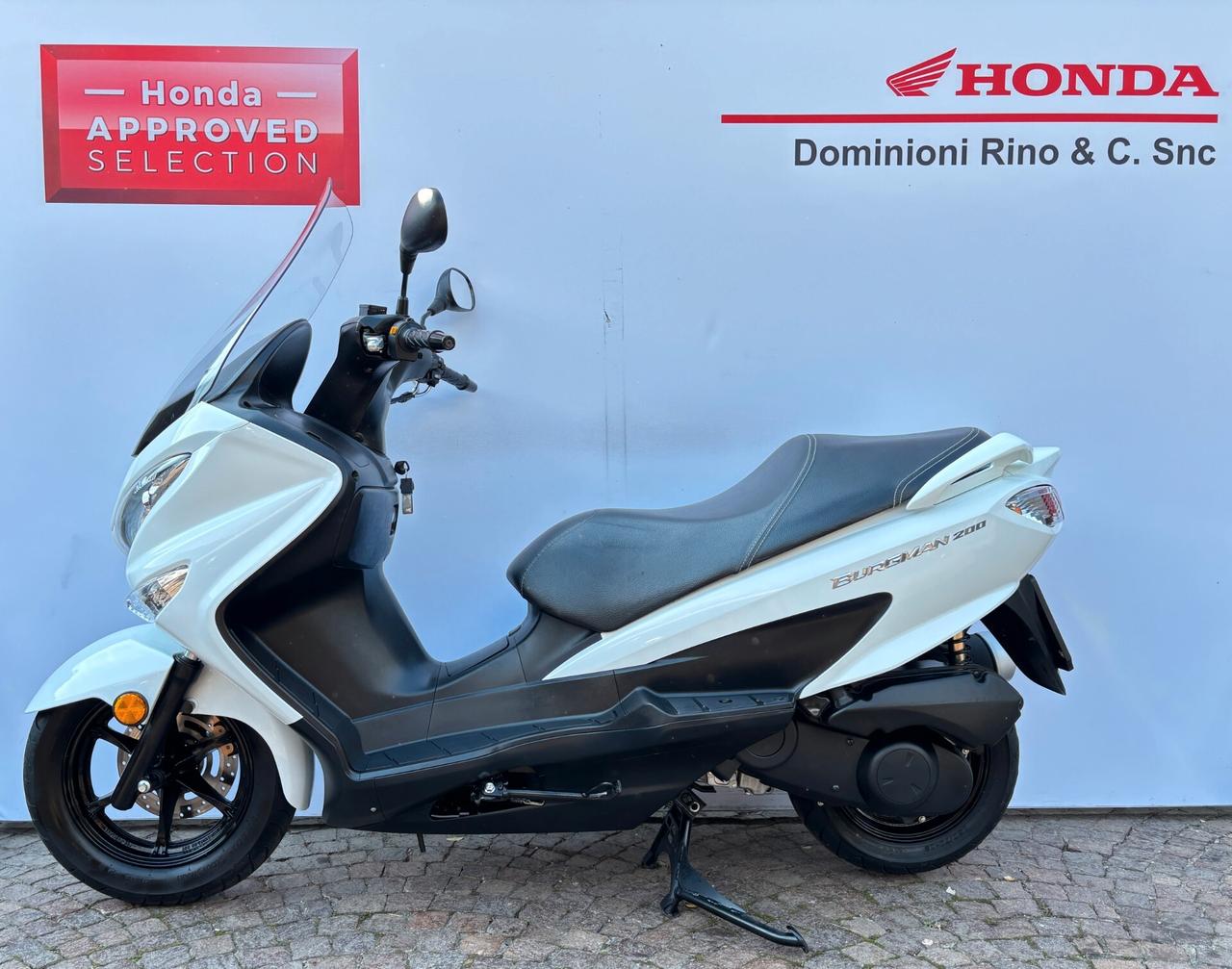 Suzuki Burgman UH 200