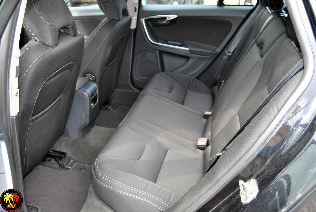 Volvo V60 D2 1.6 Kinetic