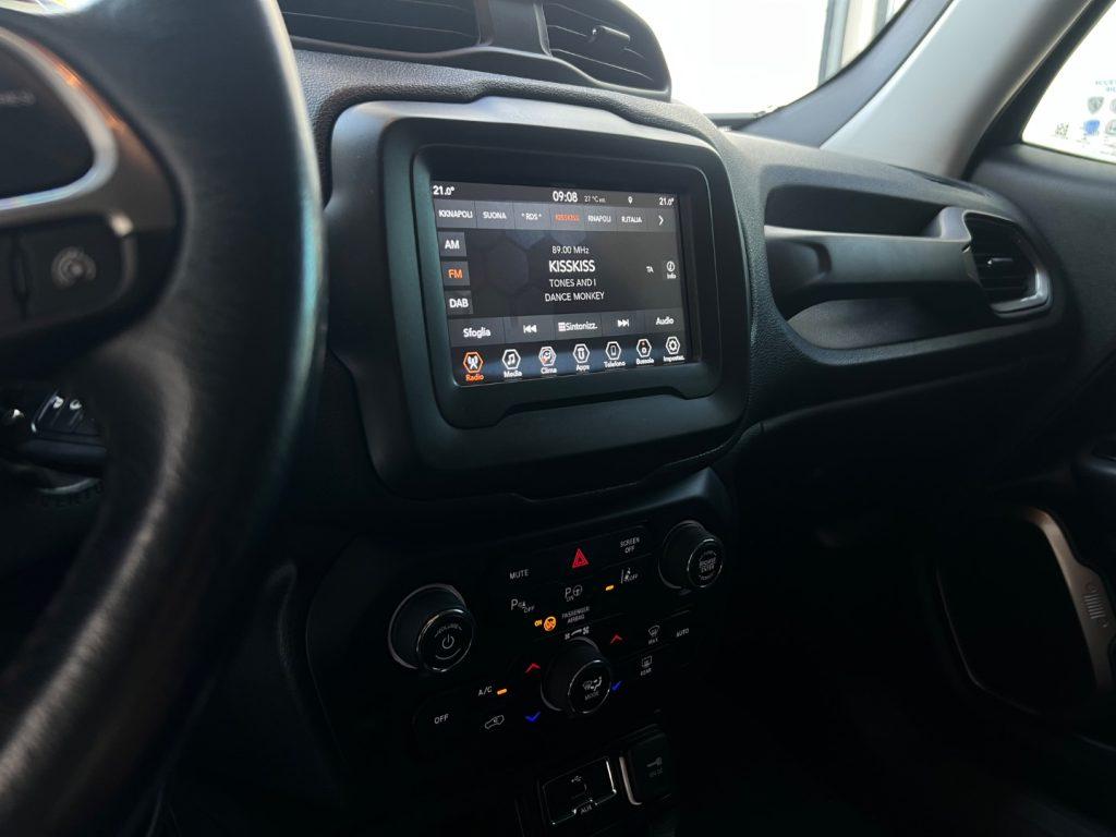 Jeep Renegade 1.6 Mjt 120 CV Limited da e199,00 mensili