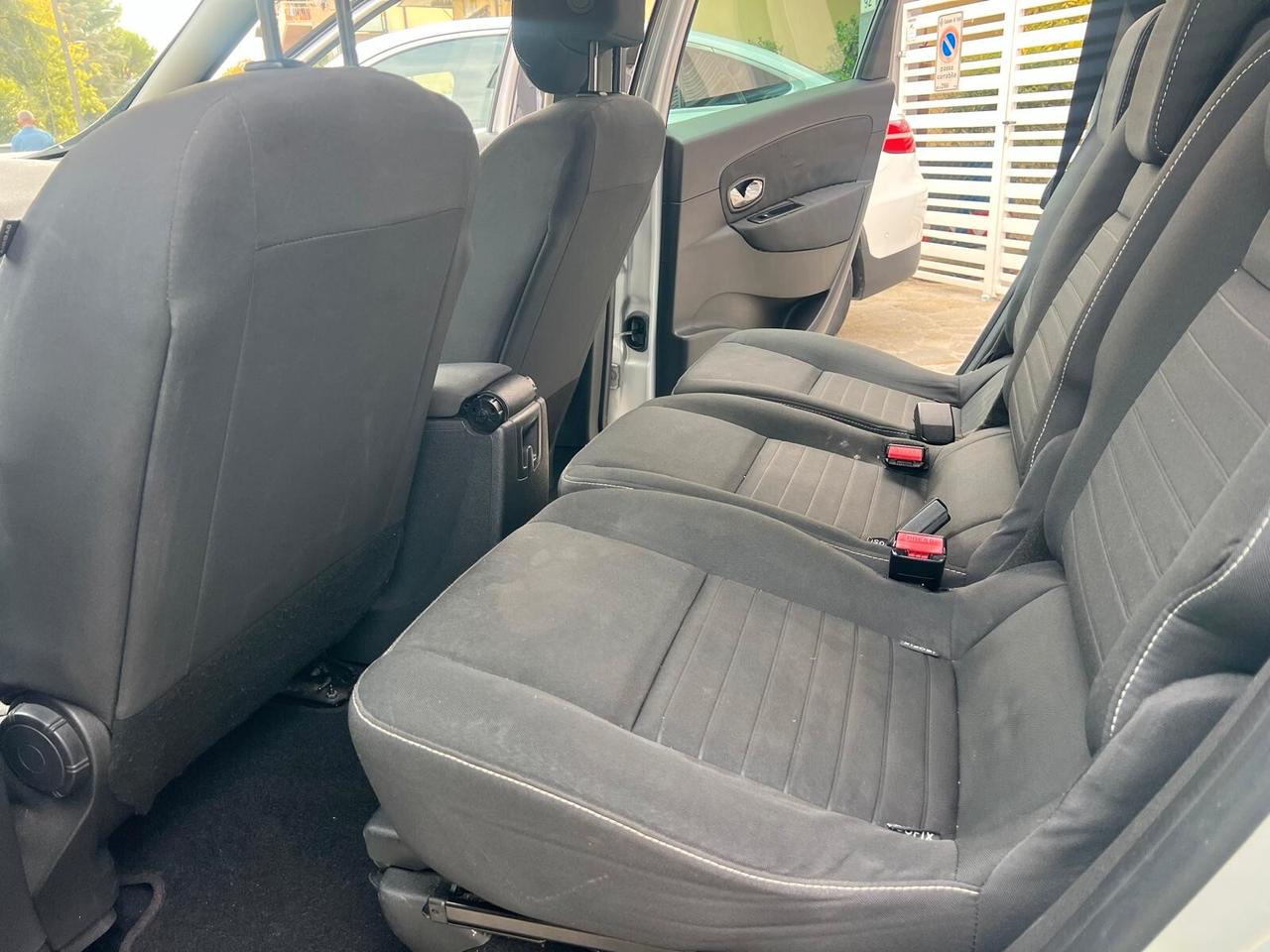 RENAULT SCENIC 1.5 dCi 110cv ENERGY 7 POSTI