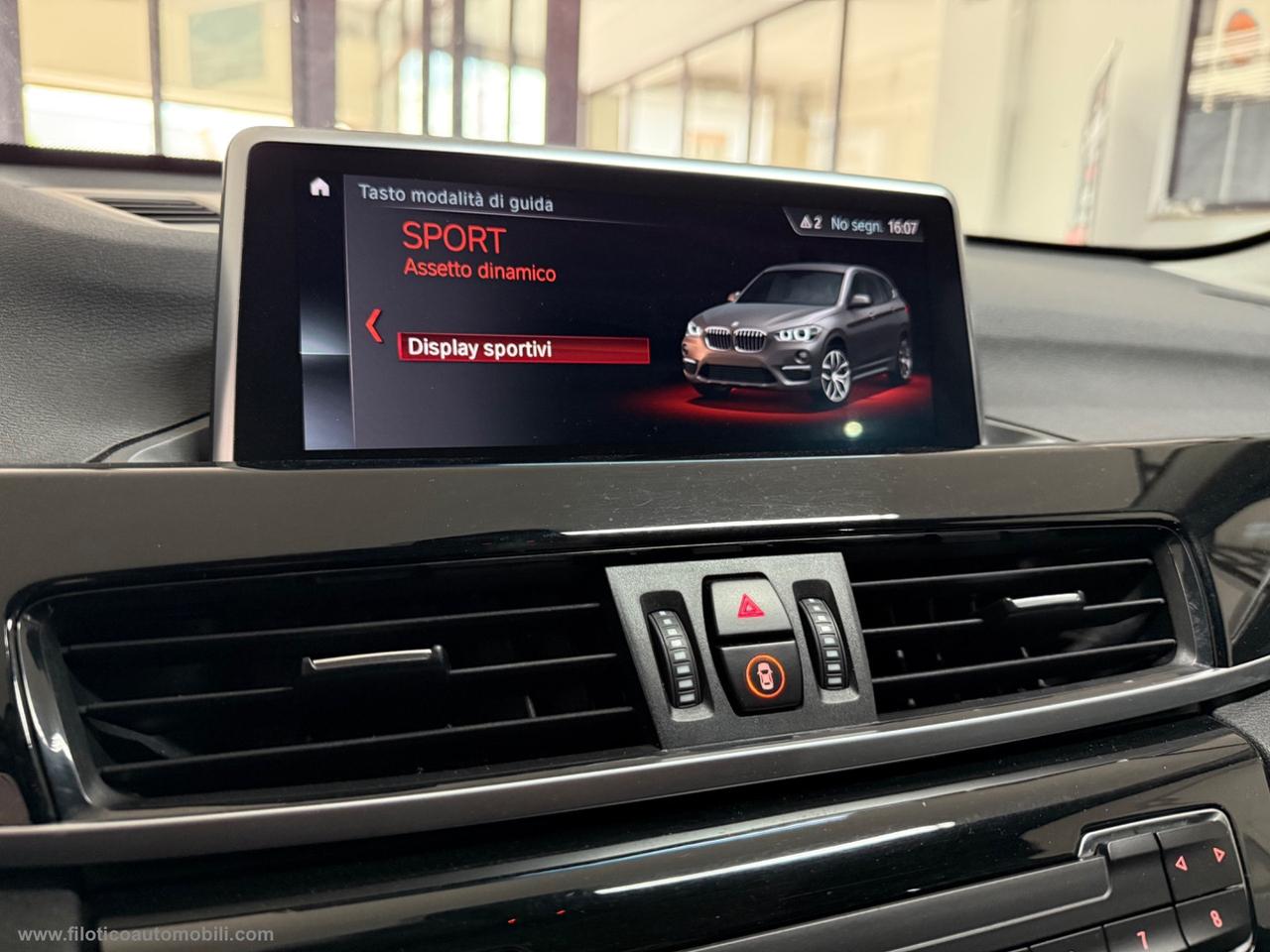 BMW X1 xDrive20d Business Advantage TETTO PANORAMICO - FULL LED